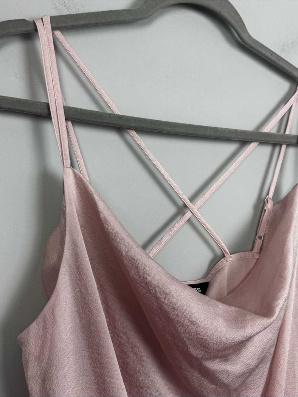 EXPRESS | Satin Look Blush Pink Drape Neck Tank Top Bodysuit Women’s Size Medium - Picture 3 of 10
